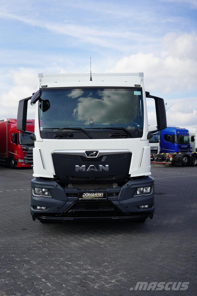 MAN TGS / 26.360 / ACC / EURO 6 / CHŁODNIA + WINDA / 1 Skapbiler Frys/kjøl/varme