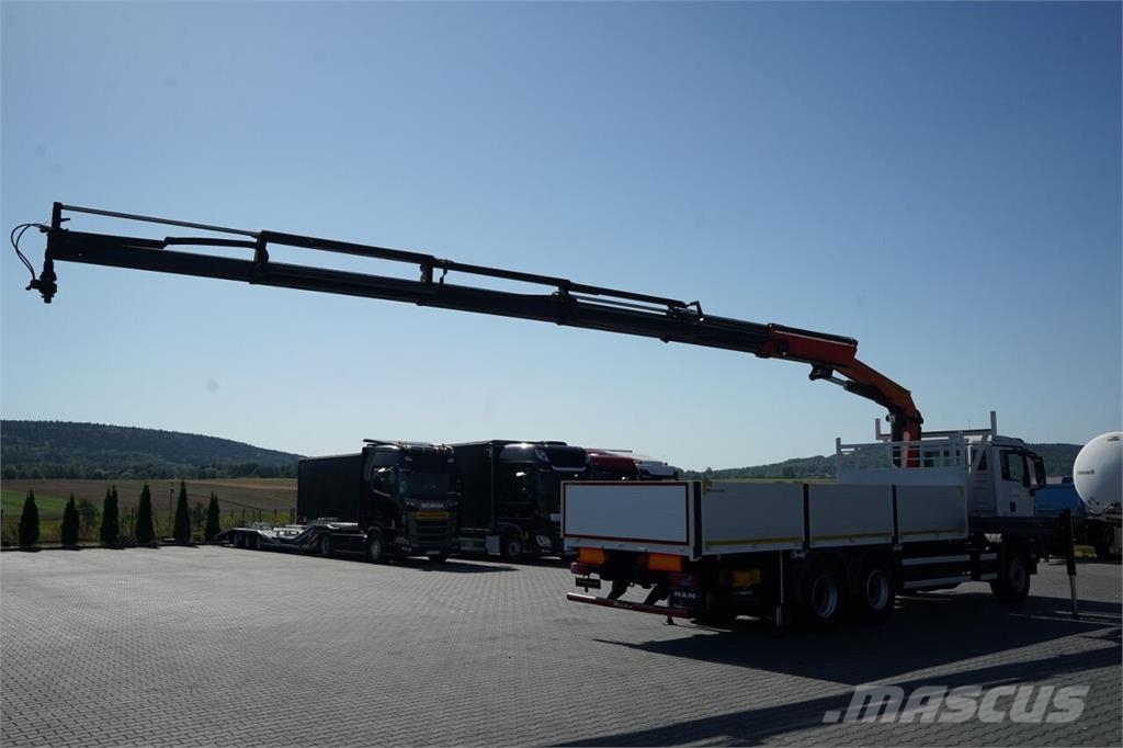 MAN TGS 26.360 / 6x4 / SKRZYNIA - 7 M / HDS PALFINGER Platós / Ponyvás teherautók