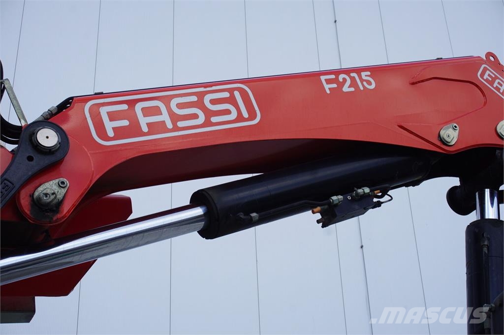 MAN TGS 26.420 6×4 / Fassi F215A.2.24 / remote control Madelautod