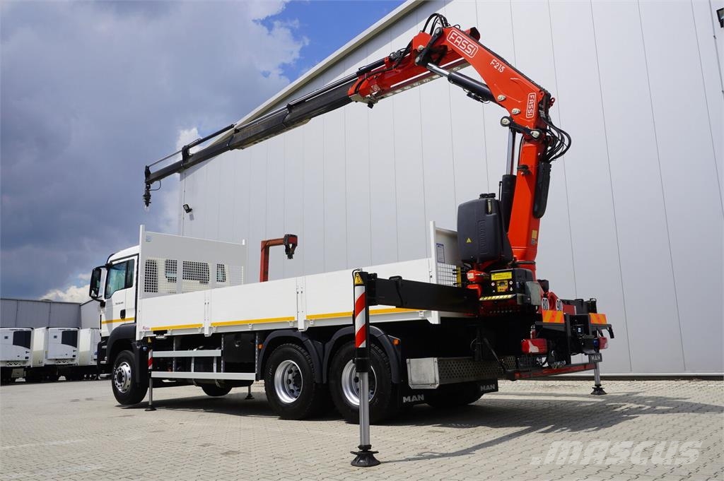 MAN TGS 26.420 6×4 / Fassi F215A.2.24 / remote control Madelautod