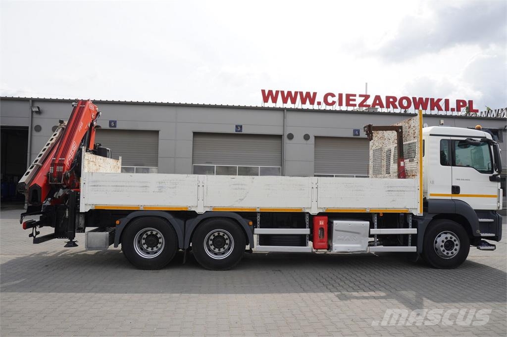 MAN TGS 26.420 6x4 / Fassi F215A.2.24 / remote control Platte bakwagens