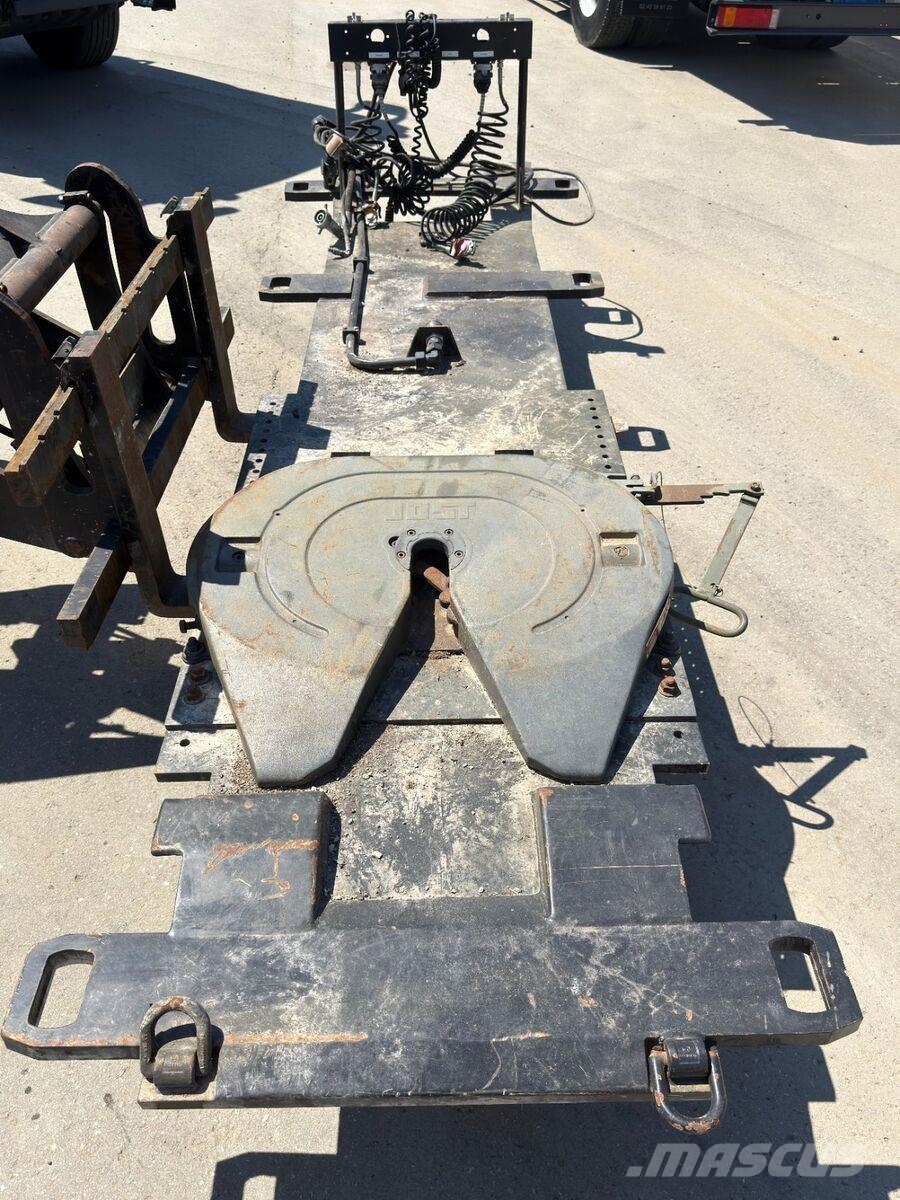 MAN TGS 26.440*Sattelzugmaschine + KRAN/FUNK * 6x6 شاحنات مسطحة/مفصلية الجوانب