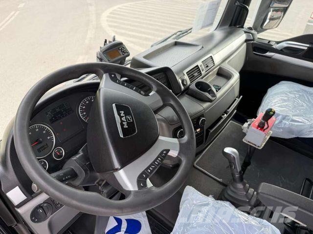 MAN TGS 26.480 6x6H PALFINGER PK 44002 FLY JIB WINC Tractor Units