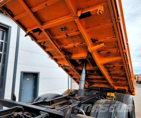 MAN TGS 28.400 6x4-4 BL Palfinger PK12002 Kran Euro5 Tipper trucks