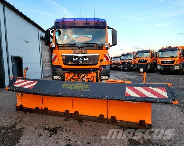 MAN TGS 28.400 6x4-4 BL Euro5 Winterdienst Streuer Savivarčių priekabų vilkikai