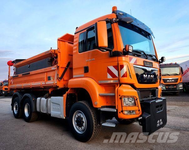 MAN TGS 28.480 6x4-4 BL Winterdienst Streuer 103tkm Kiper kamioni