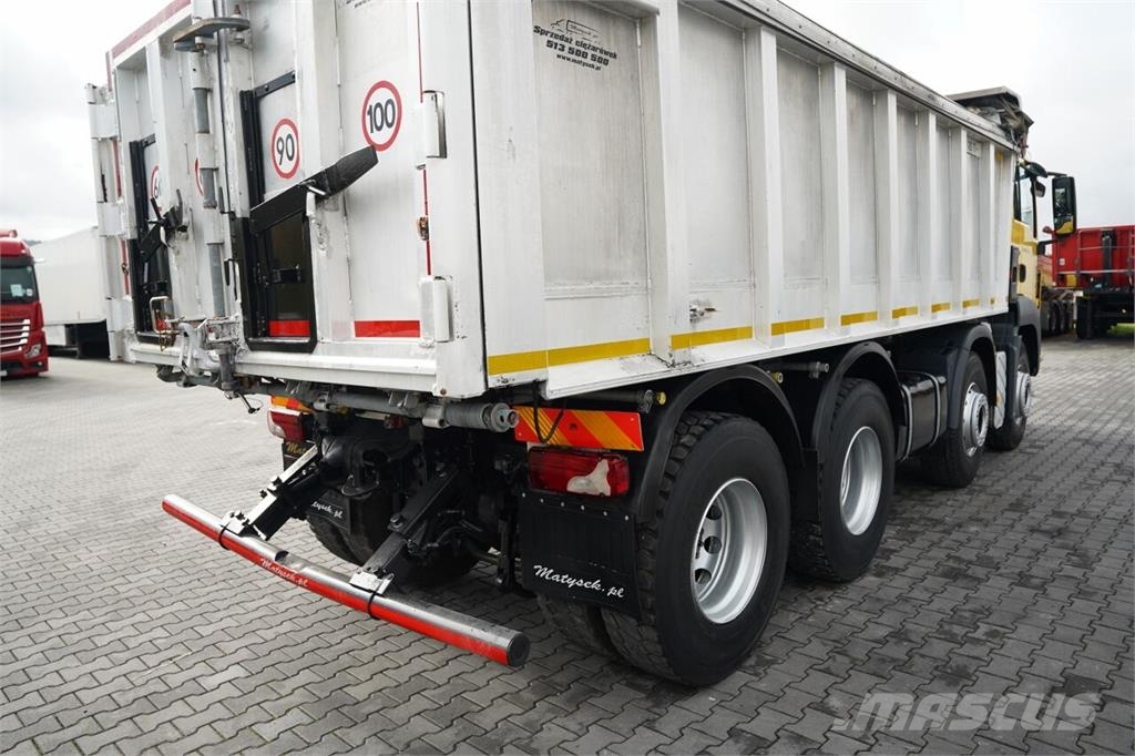 MAN TGS 32.400 / 8x4 / WYWROTKA TYLNOZSYPOWA - 6 M / P 傾卸式卡車