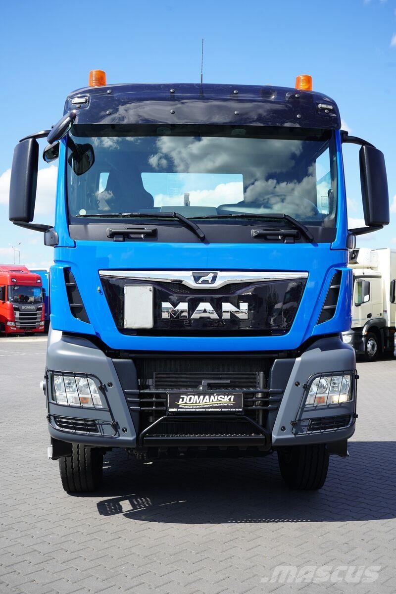 MAN / TGS / 33.360 / 6 X 6 / E 6 / HAKOWIEC / MANUAL Камиони с кран с кука