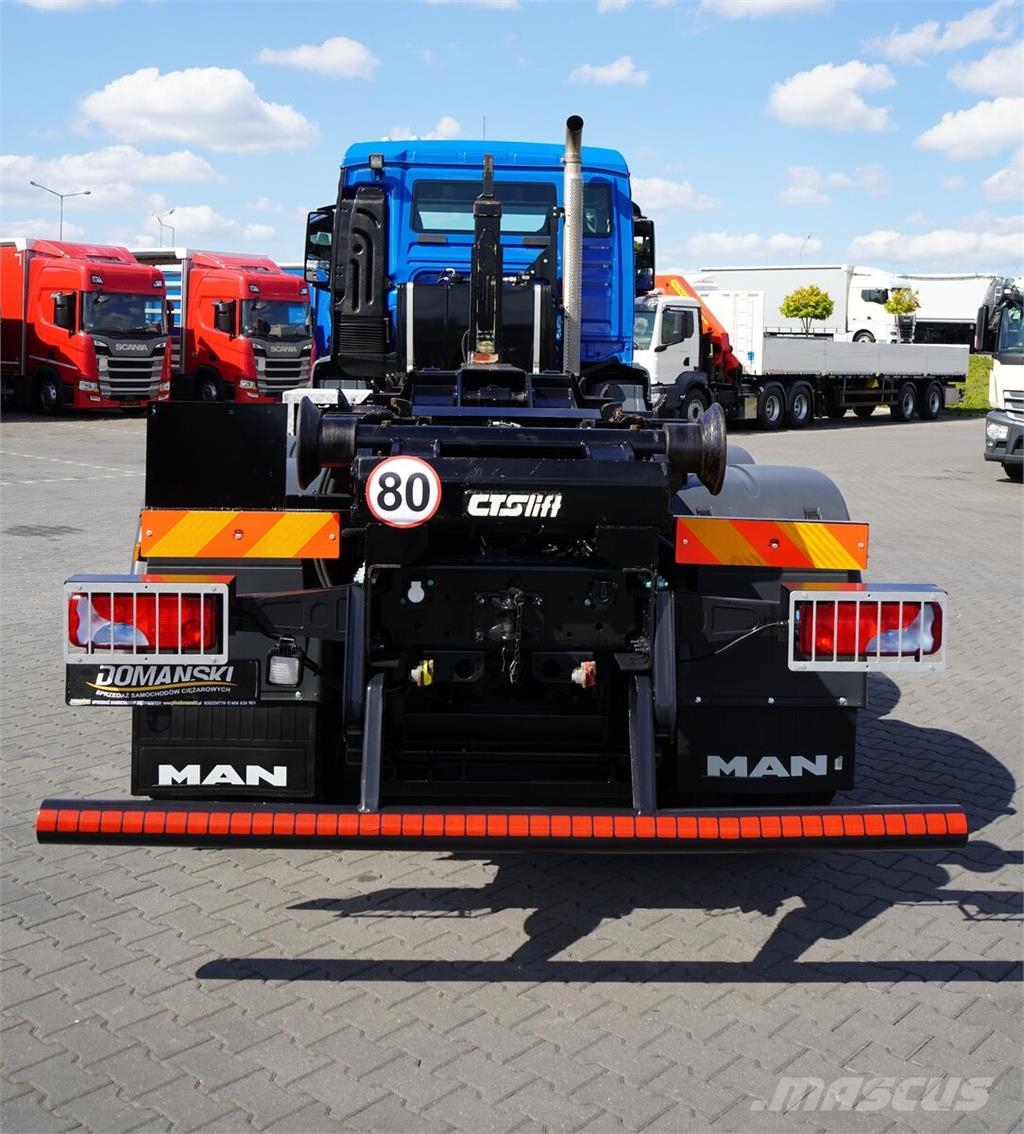 MAN / TGS / 33.360 / 6 X 6 / E 6 / HAKOWIEC / MANUAL Камиони с кран с кука