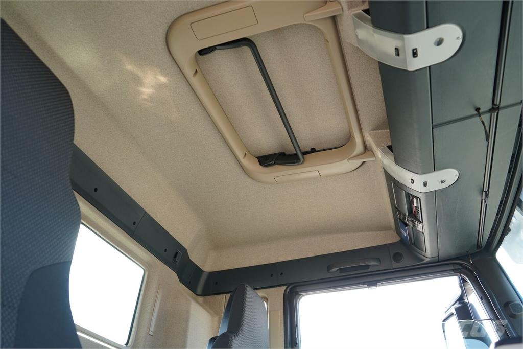 MAN / TGS / 33.360 / 6 X 6 / E 6 / HAKOWIEC / MANUAL Камиони с кран с кука