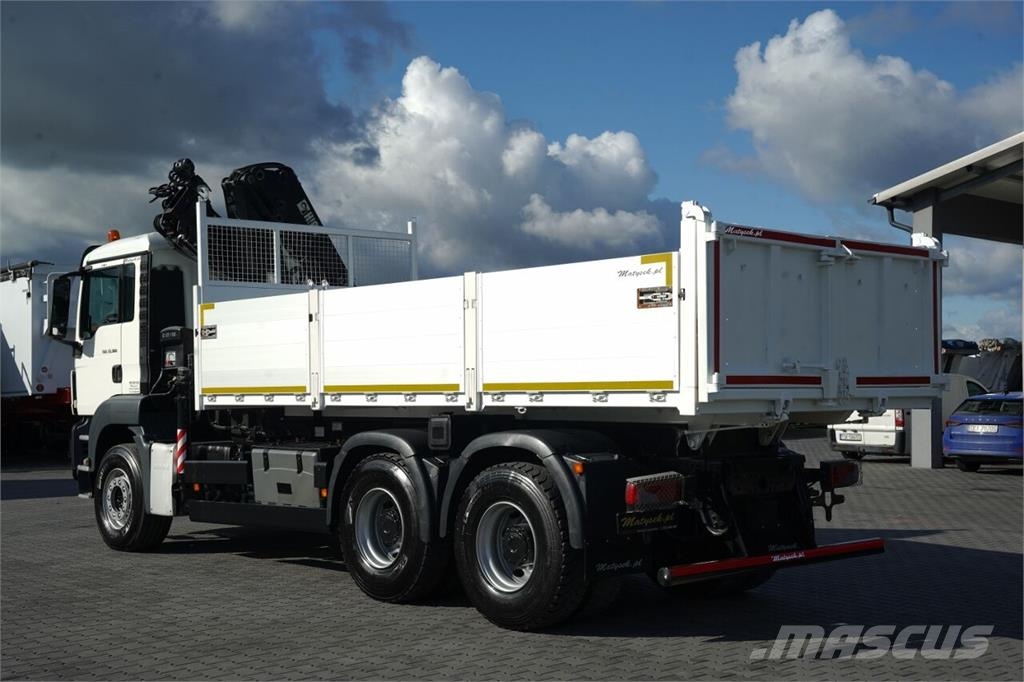 MAN TGS 33.360 / 6x4 / WYWROTKA - 5,7 M + HDS HIAB XS Billenő teherautók