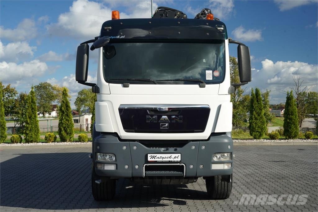 MAN TGS 33.360 / 6x4 / WYWROTKA - 5,7 M + HDS HIAB XS Billenő teherautók