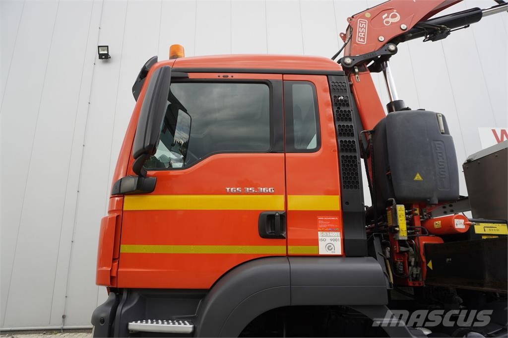 MAN TGS 35.360 E6 8×2 / FASSI F235A.2.22 crane / remot Οχήματα περισυλλογής