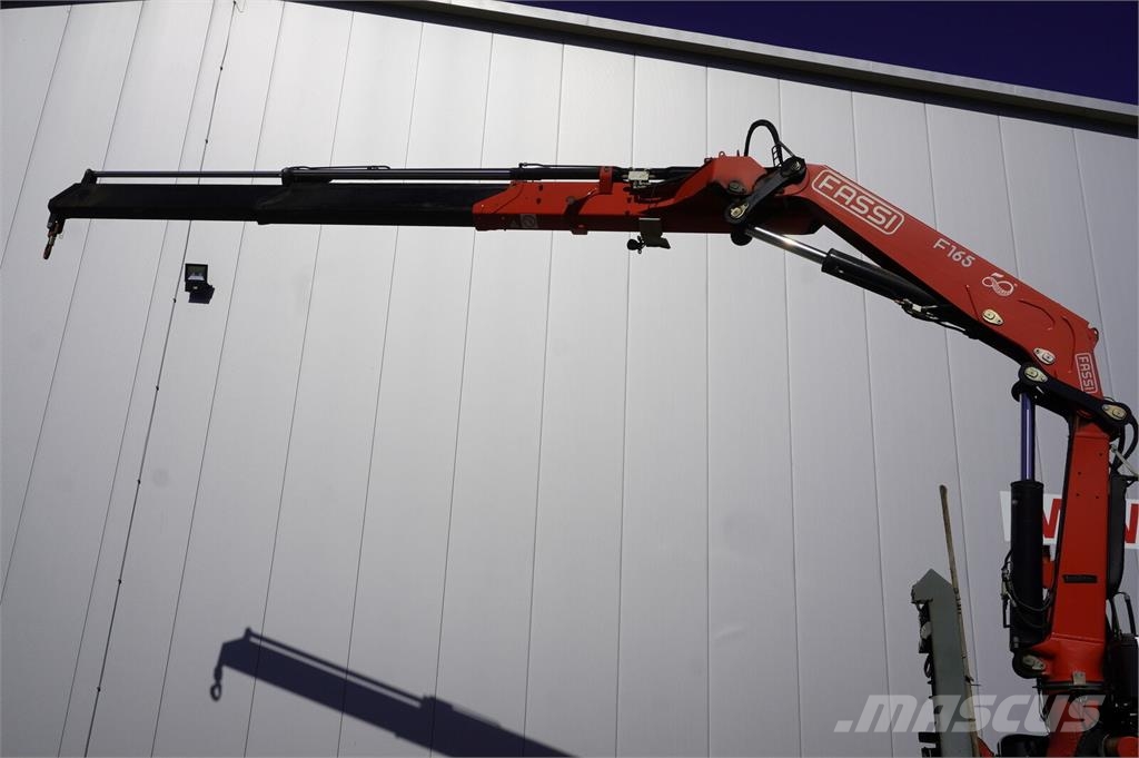 MAN TGS 35.360 E6 8×2 / Fassi F235A.2.22 crane / remot Raupenkrane