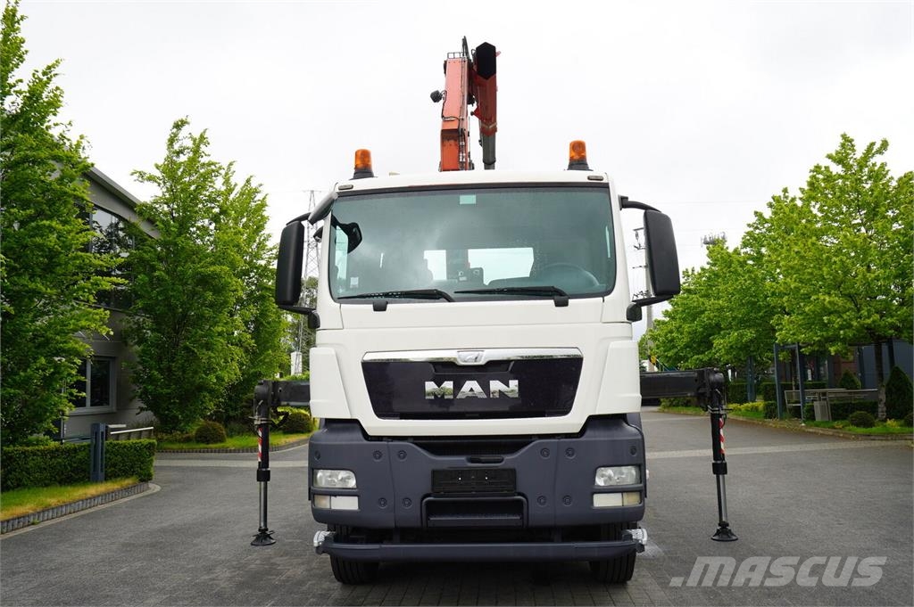 MAN TGS 35.360 8×2 / HDS FASSI F165A.2.22 crane / Remo Dvigala na gosenicah