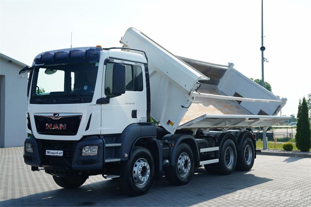 MAN TGS 35.420 Camiones bañeras basculantes o volquetes