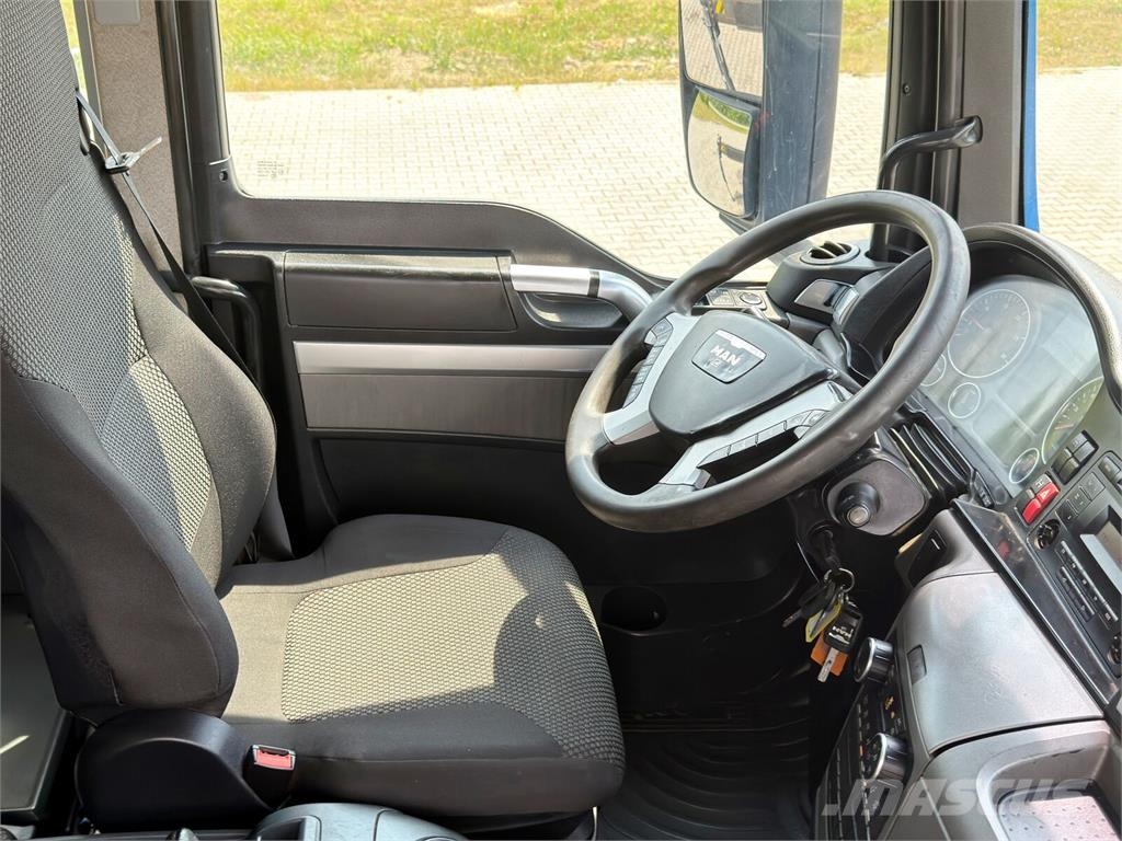 MAN TGS 35.440 * ABROLLKIPPER *PK 26002-EH B * 8x4 Камиони с кран с кука