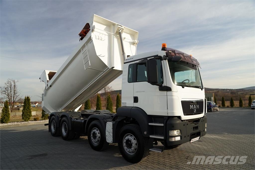MAN TGS 35.440 / 8X4 / WYWROTKA TYLNOZSYPOWA / HYDROKL Camiões basculantes