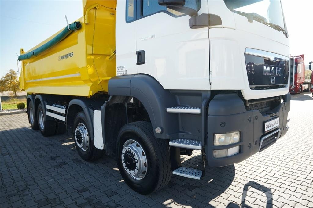 MAN TGS 41.440 / 8x8 / WYWROTKA TYLNOZSYPOWA - 5.9 M / شاحنات قلابة
