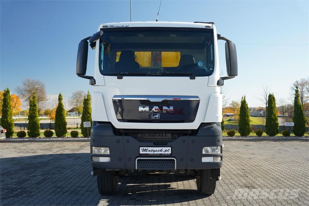 MAN TGS 41.440 / 8x8 / WYWROTKA TYLNOZSYPOWA - 5.9 M / شاحنات قلابة