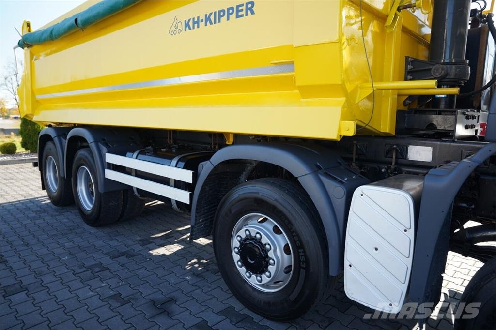 MAN TGS 41.440 / 8x8 / WYWROTKA TYLNOZSYPOWA - 5.9 M / شاحنات قلابة