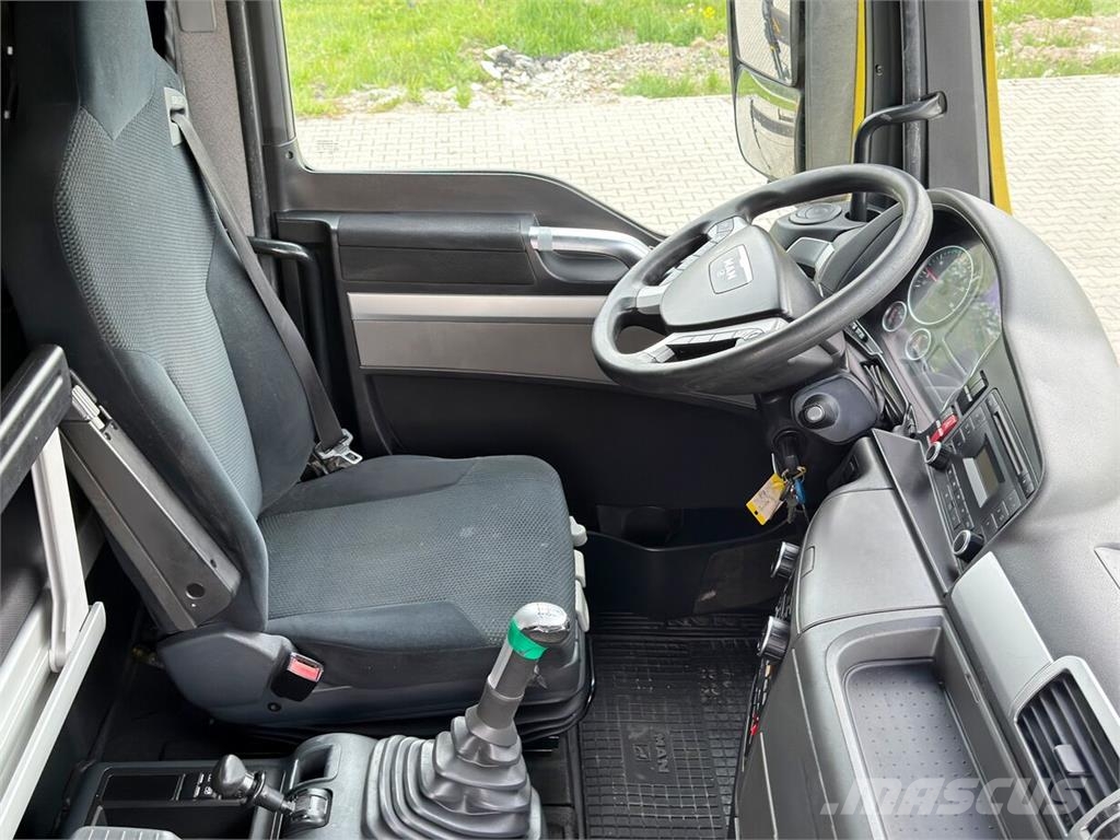 MAN TGX 18.440*Sattelzugmaschine* PK 34003-SH G/FUNK Vlačilci