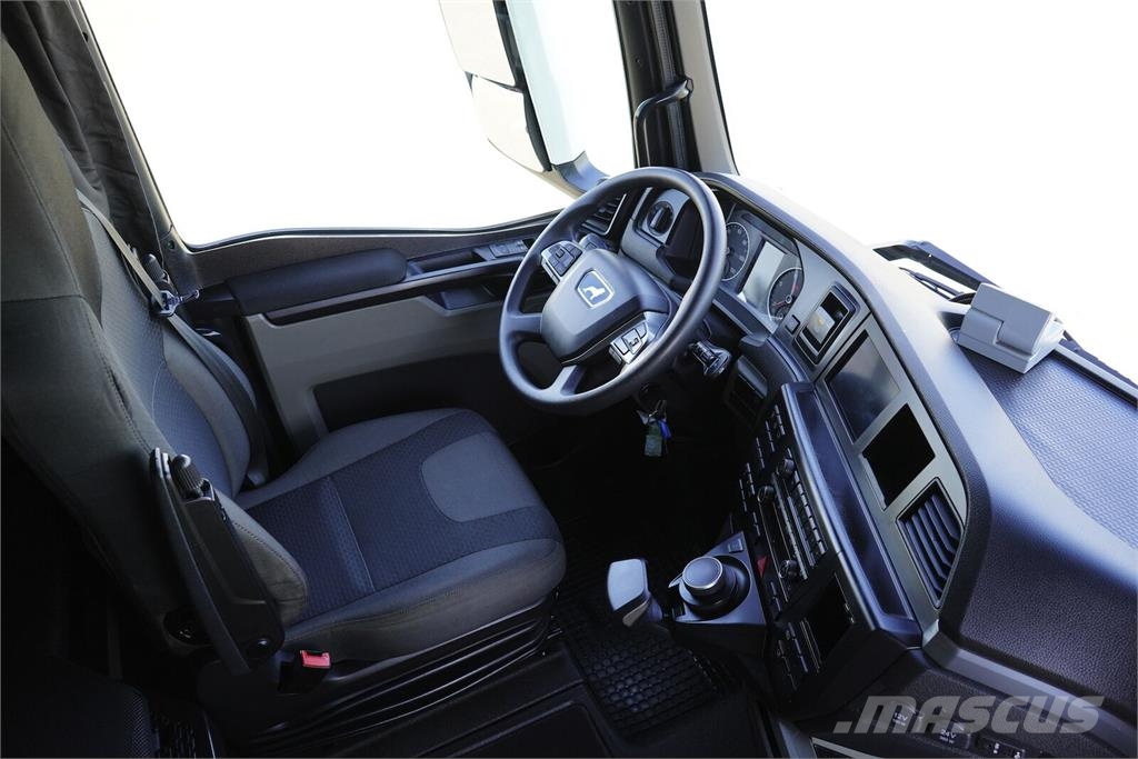 MAN TGX / 18.470 / EURO 6 / GX / ACC / RETARDER Vlačilci