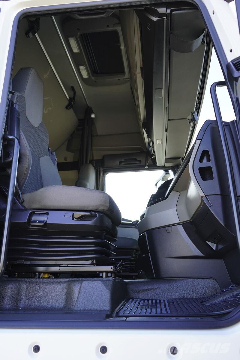 MAN TGX / 18.470 / EURO 6 / GX / ACC / RETARDER Vlačilci