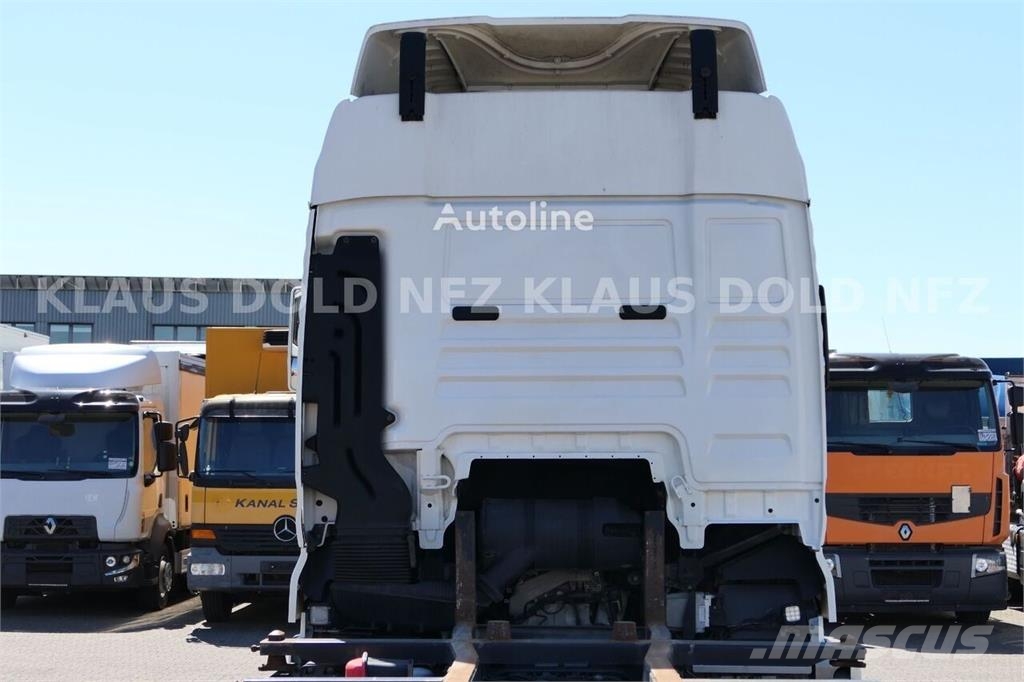 MAN TGX 18.480 BDF Container Truck / 2 Fuel Tanks / Fu Chasis y suspención