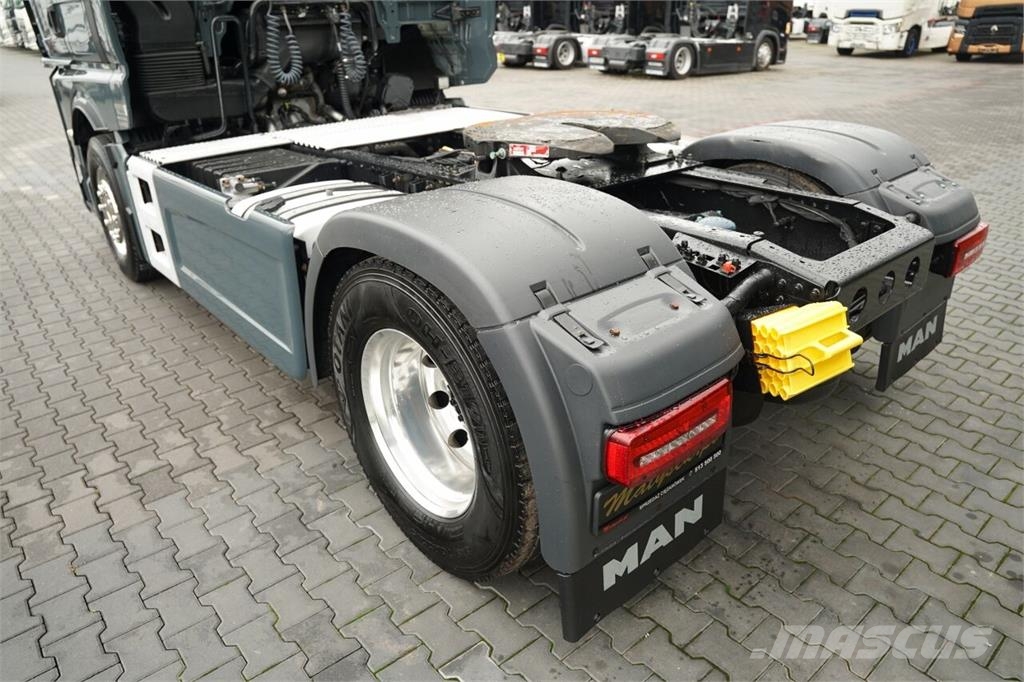 MAN TGX 18.510 / GX / RETARDER / I- PARK COOL / NAVI R Ťahače