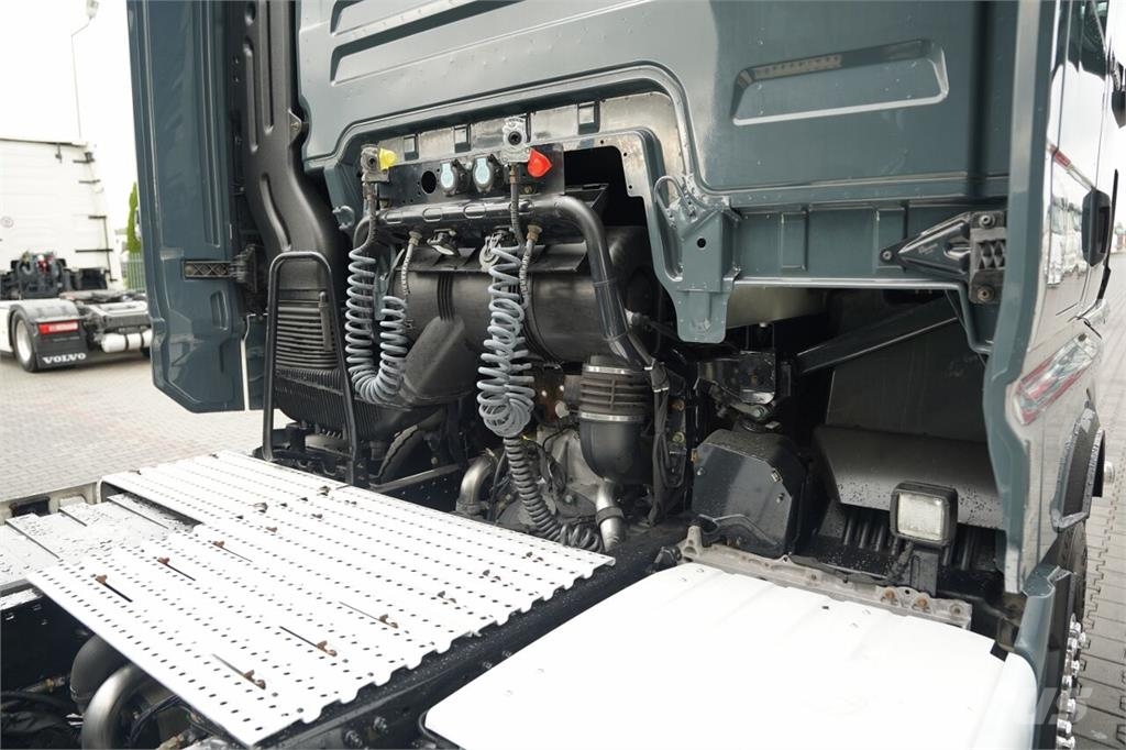MAN TGX 18.510 / GX / RETARDER / I- PARK COOL / NAVI R Ťahače