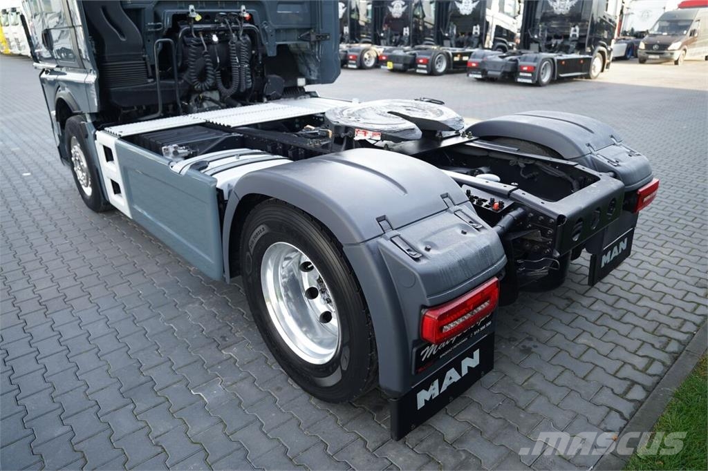MAN TGX 18.510 / GX / RETARDER / KLIMA POSTOJOWA / NAV Nyergesvontatók