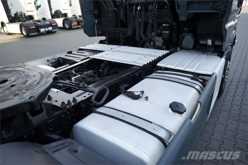 MAN TGX 18.510 / GX / RETARDER / KLIMA POSTOJOWA / NAV Nyergesvontatók