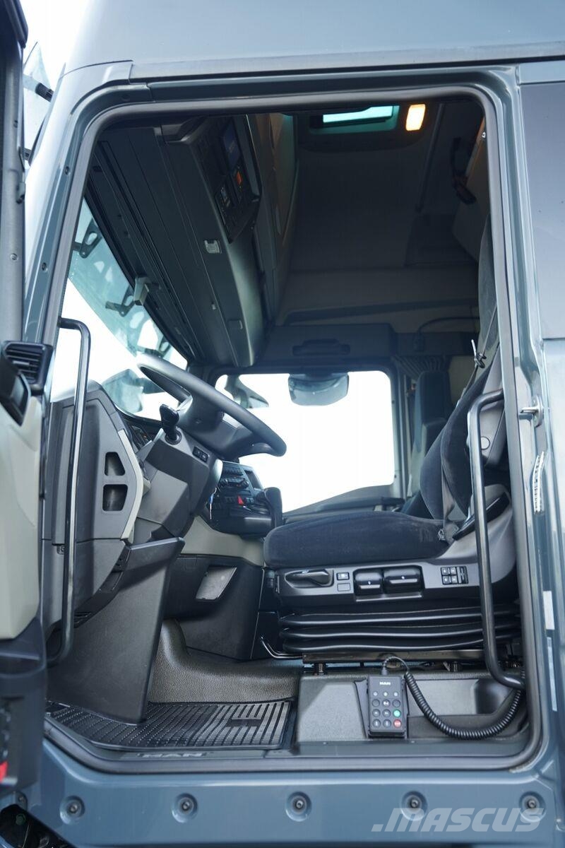 MAN TGX 18.510 / GX / RETARDER / KLIMA POSTOJOWA / NAV Nyergesvontatók