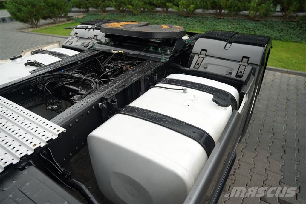 MAN TGX 18.580 / GX / RETARDER / CAŁY NA PODUSZKACH /  Ťahače