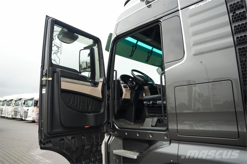 MAN TGX 18.580 / GX / RETARDER / CAŁY NA PODUSZKACH /  Ťahače