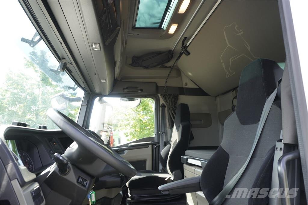 MAN TGX 26.470 6x2-4 / 30 tho. km!!! / Atlas 170.2vb-a Camiones plataforma
