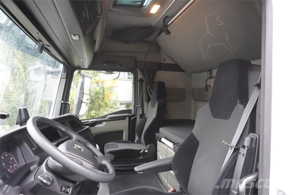 MAN TGX 26.470 6x2-4 / 30 tho. km!!! / Atlas 170.2vb-a Járműszállítók
