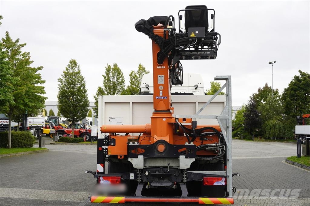 MAN TGX 26.470 6x2-4 / 30 tho. km!!! / Atlas 170.2vb-a Гусеничные краны