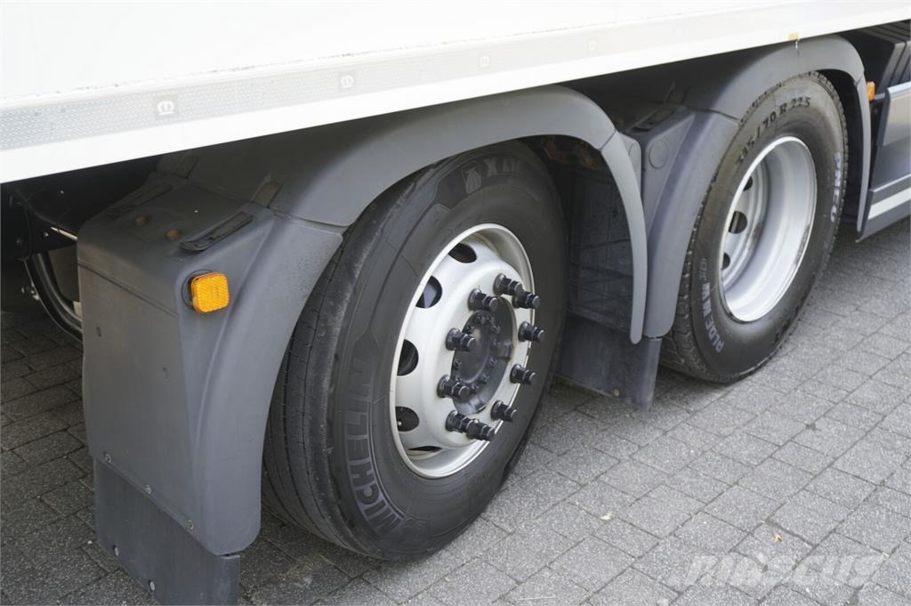MAN TGX 26.510 6×2-4 / Krone 18 EPAL refrigerator / Ca Hűtős