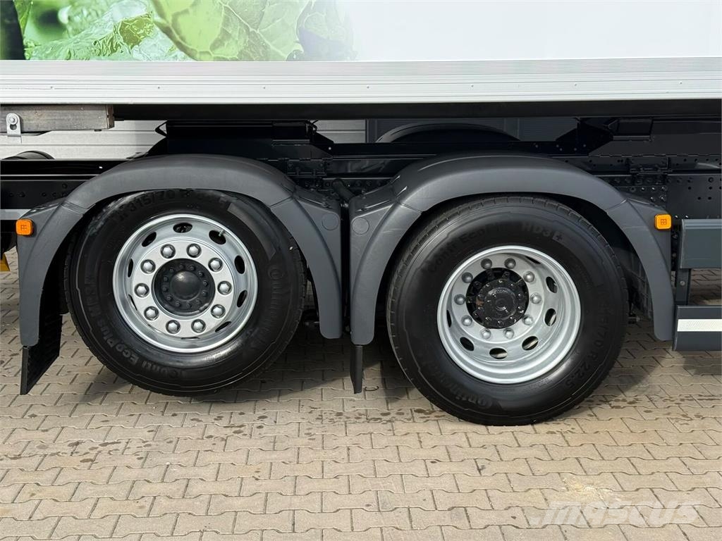 MAN TGX 26.510 Temperature controlled trucks