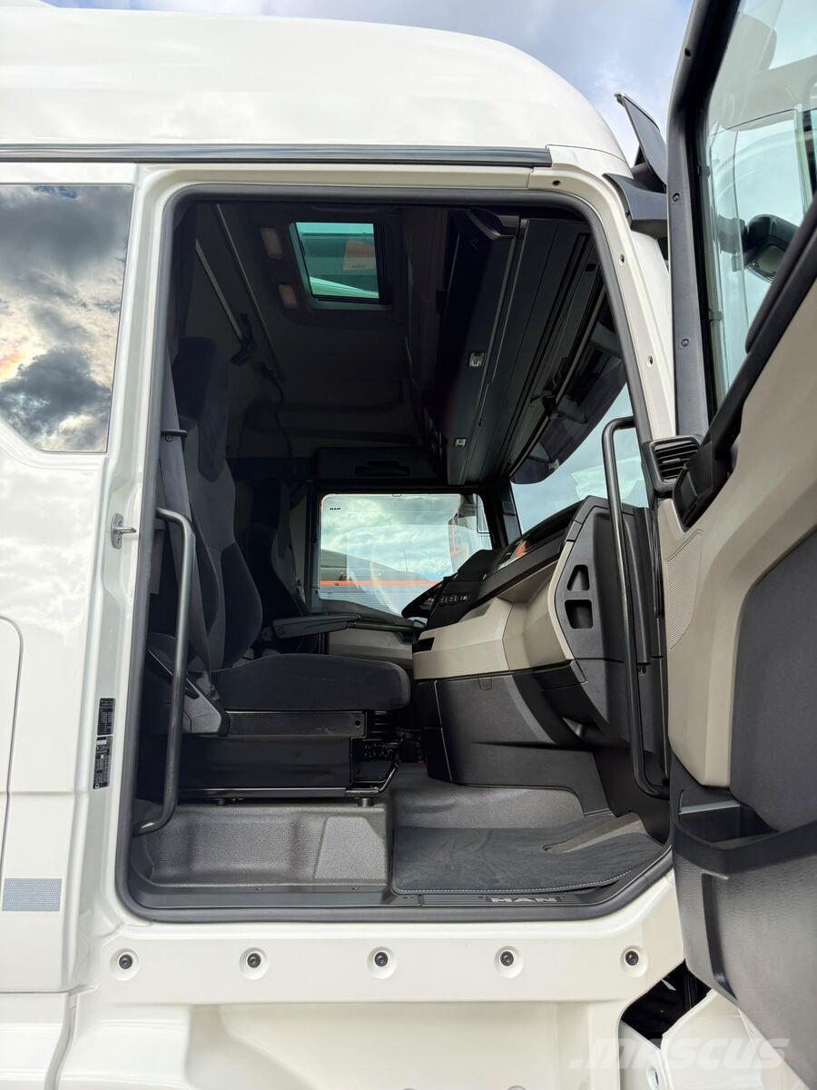 MAN TGX 26.510 Temperature controlled trucks
