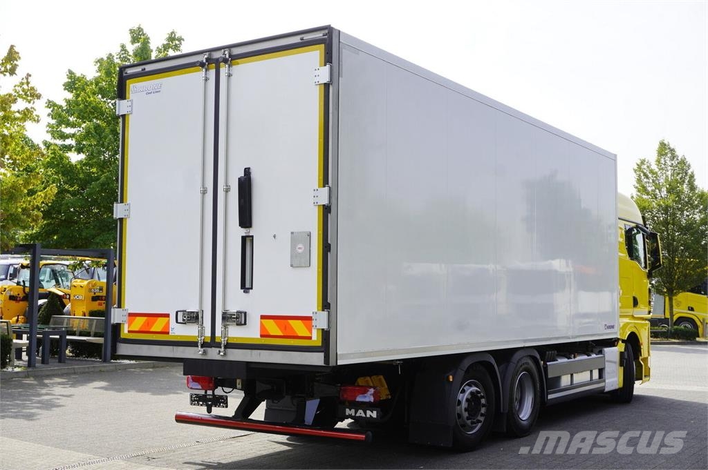 MAN TGX 26.510 6×2-4 / Krone 18 EPAL refrigerator / Ca Hűtős