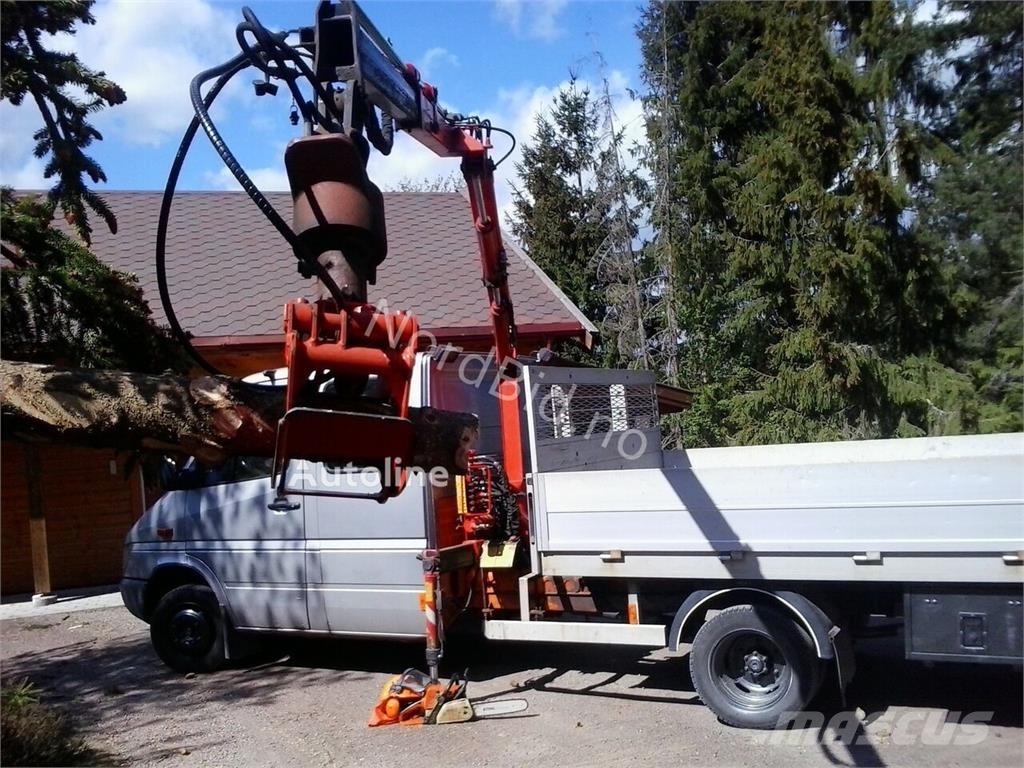Mercedes-Benz 413 - Doka tipper+crane with gripper Sklápěče