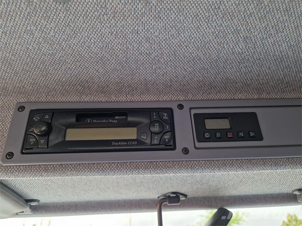Mercedes-Benz 815 4x4 Doka 3-Way Tipper Camion benne