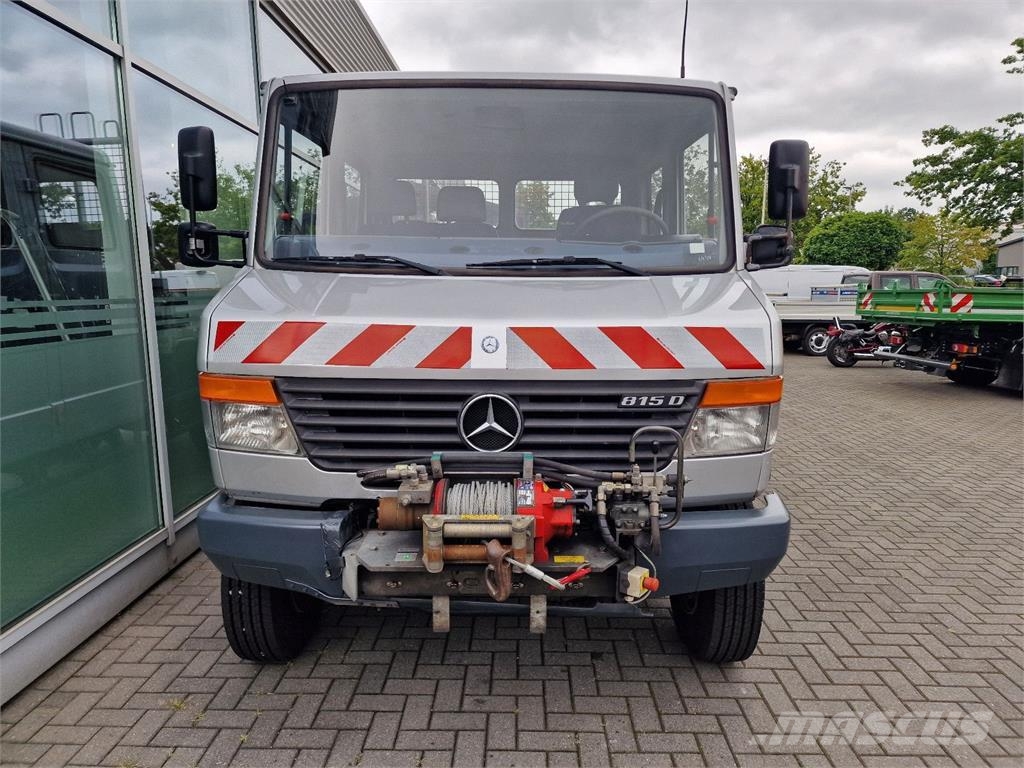 Mercedes-Benz 815 4x4 Doka 3-Way Tipper Camion benne