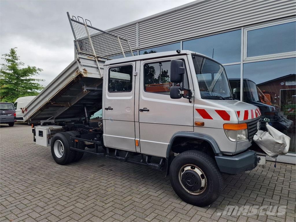 Mercedes-Benz 815 4x4 Doka 3-Way Tipper Camion benne
