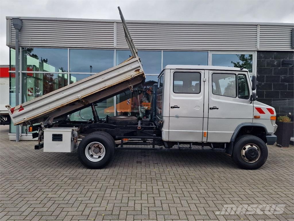 Mercedes-Benz 815 4x4 Doka 3-Way Tipper Camion benne