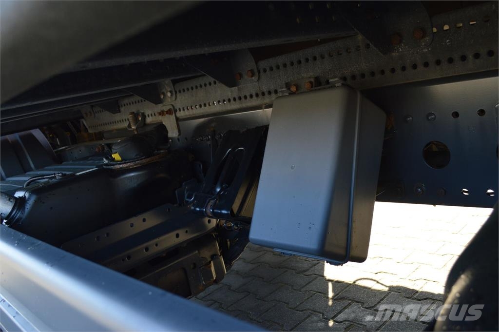 Mercedes-Benz Atego 1530 E6 PRITSCHE PLANE+LBW 1500 kg 1.HAND 커튼사이더 트럭