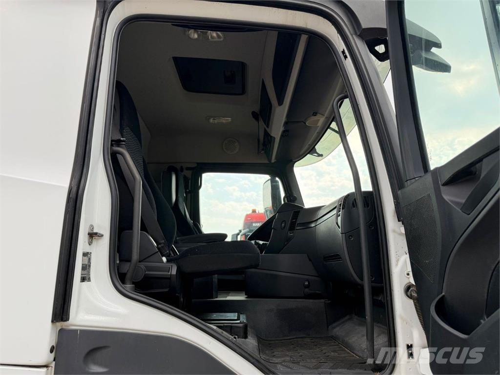 Mercedes-Benz AROCS 3743 傾卸式卡車
